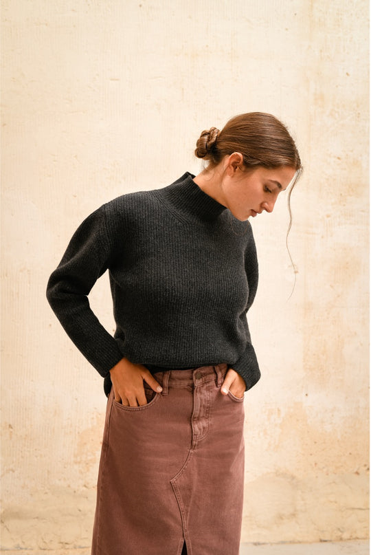 Cáustica Antracita - Jersey Cuello Perkins Relaxed Style