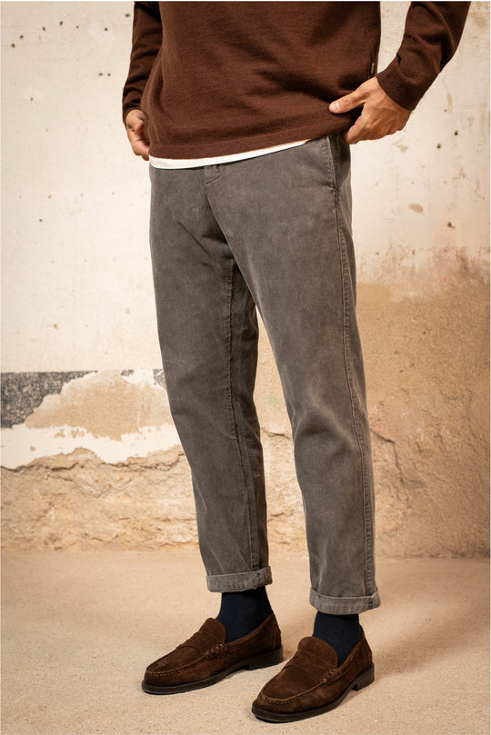 Robert - Pantalón de pana tipo Chino Regular Cut