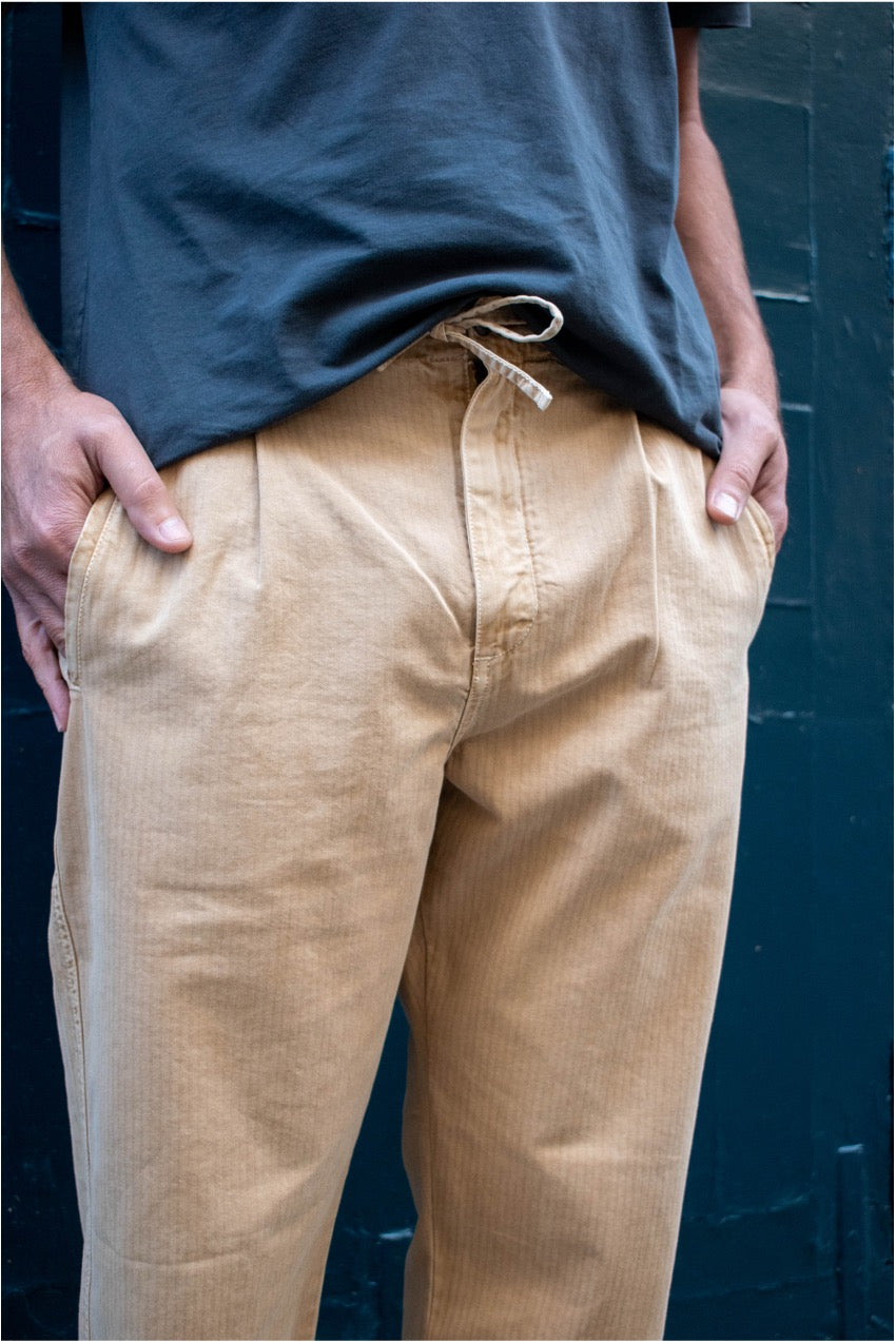Clemen - Pantalón Chino Con Pinzas Straight Cut