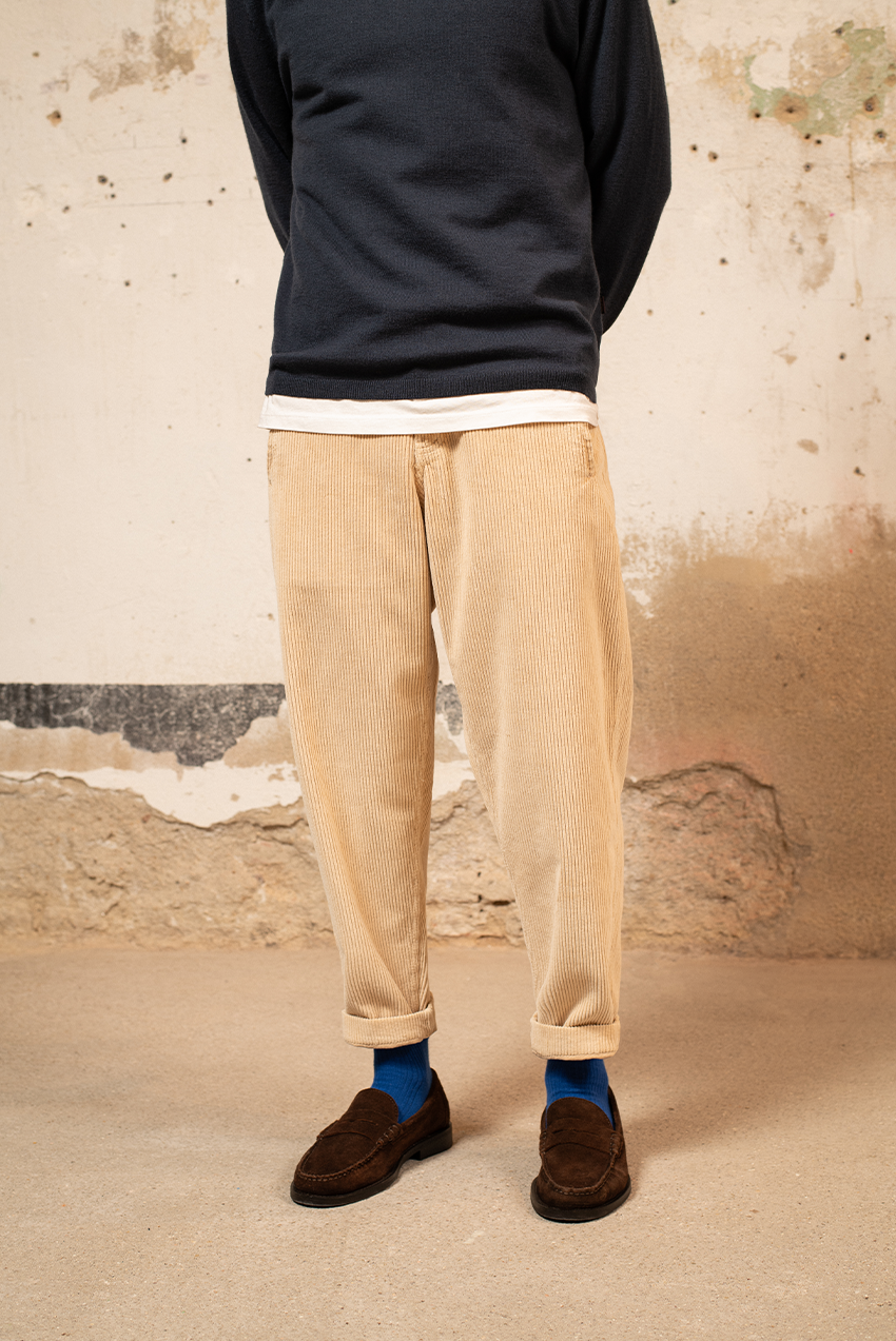 Cosme - Pantalón Pana Capri Tipo Chino Relaxed-Tapered Cut