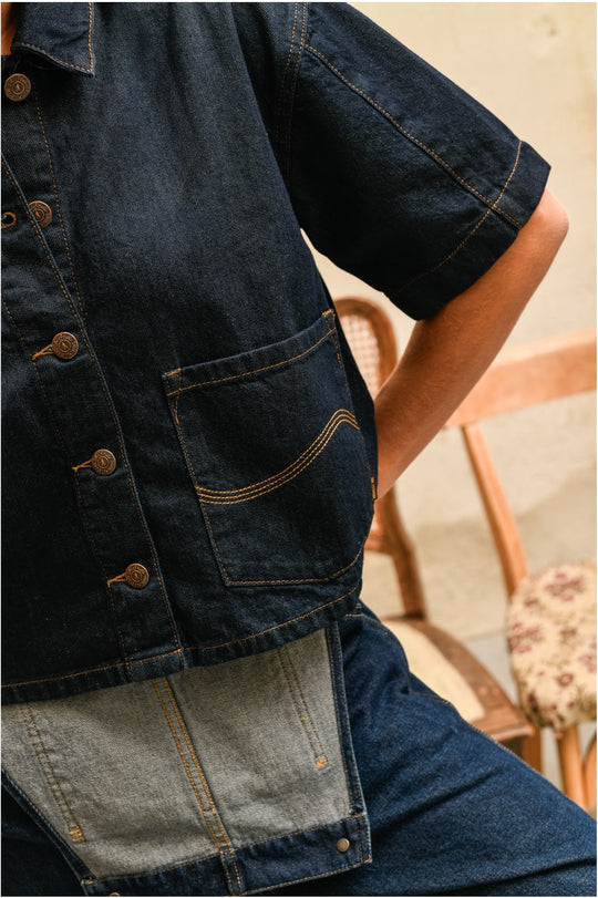 Emma - Camisa Cropped Fit Denim