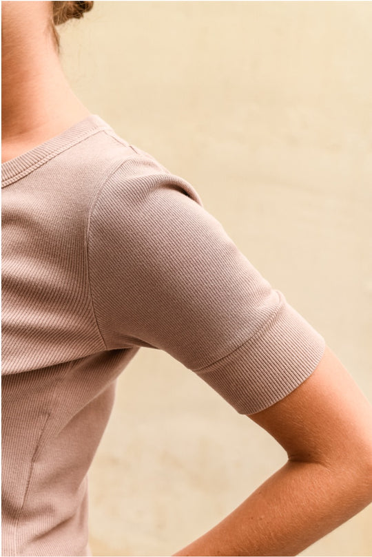 Lucrecia - Camiseta Round Neck Ribbed