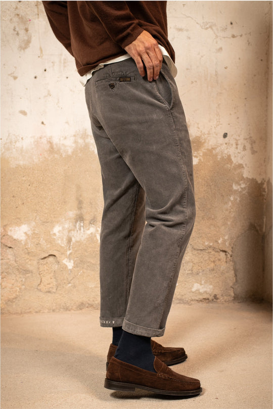 Robert - Pantalón de pana tipo Chino Regular Cut