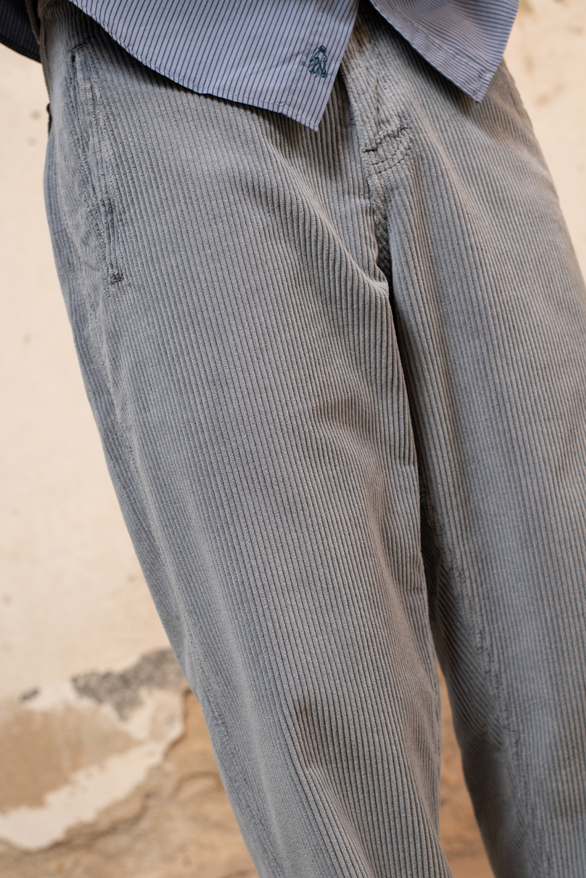 Cosme - Pantalón Pana Capri Tipo Chino Relaxed-Tapered Cut