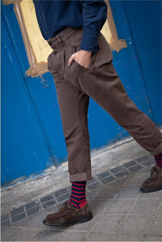 Lola - Pantalón Tipo Chino Regular Fit