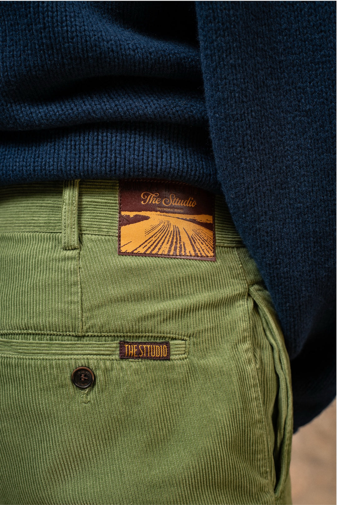 Robert - Pantalón de pana tipo Chino Regular Cut