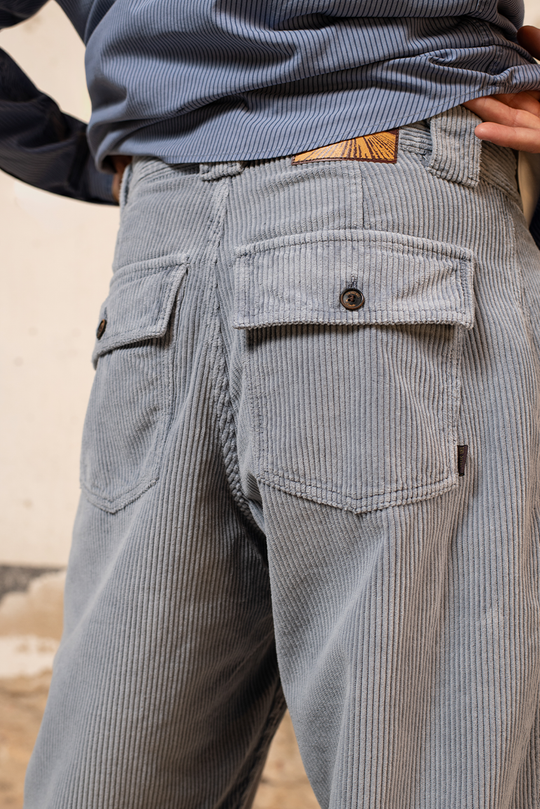 Cosme - Pantalón Pana Capri Tipo Chino Relaxed-Tapered Cut