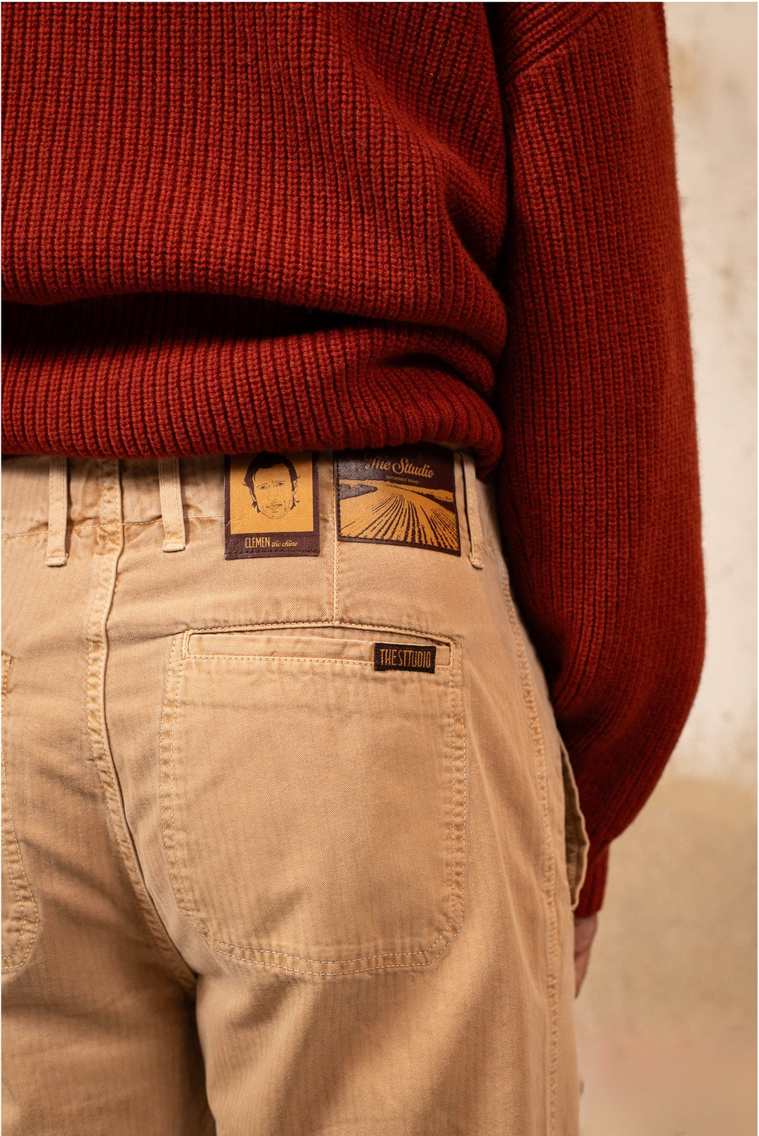 Clemen - Pantalón Chino Con Pinzas Straight Cut