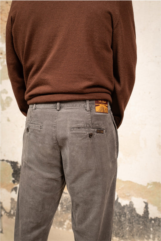 Robert - Pantalón de pana tipo Chino Regular Cut