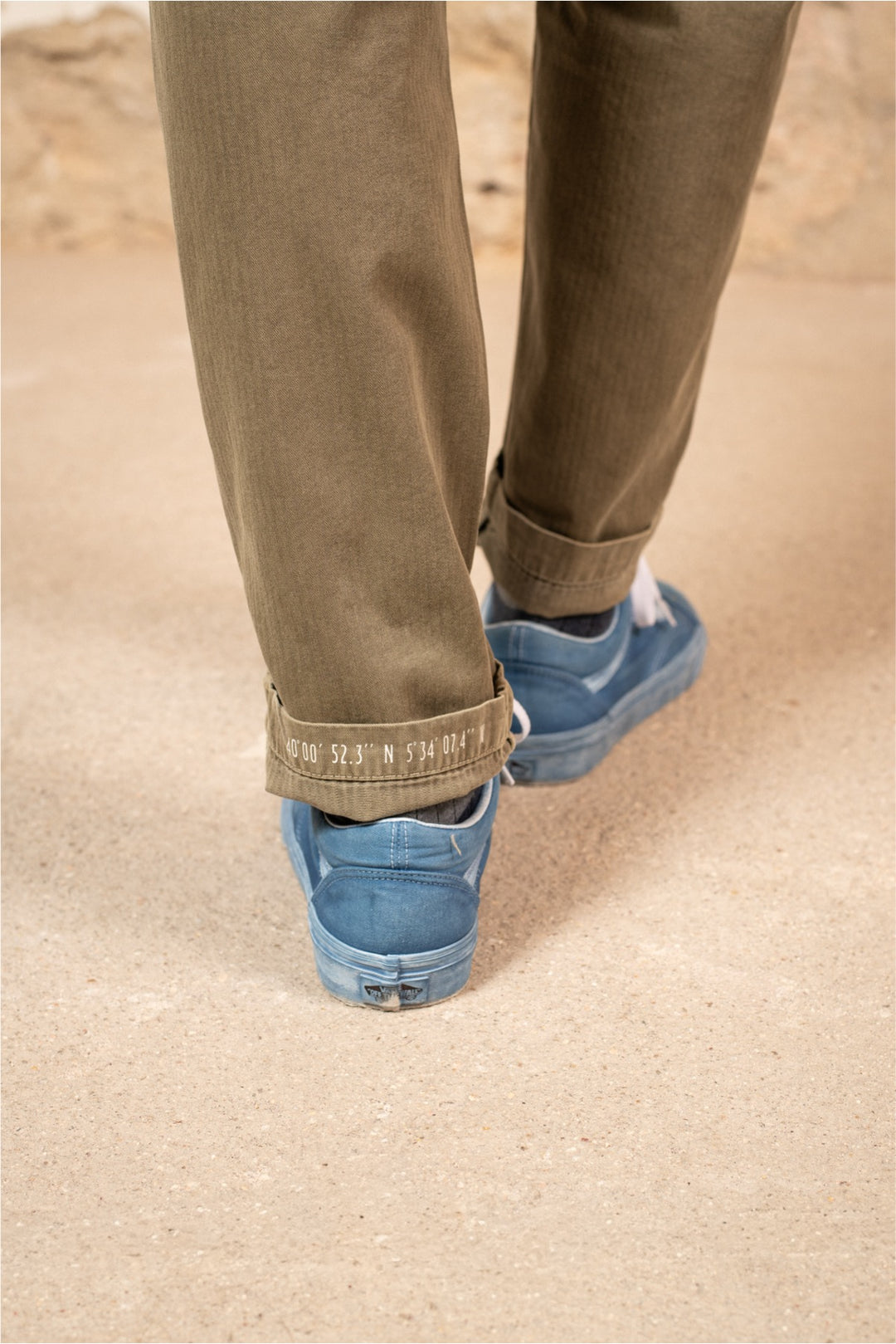 Clemen - Pantalón Chino Con Pinzas Straight Cut