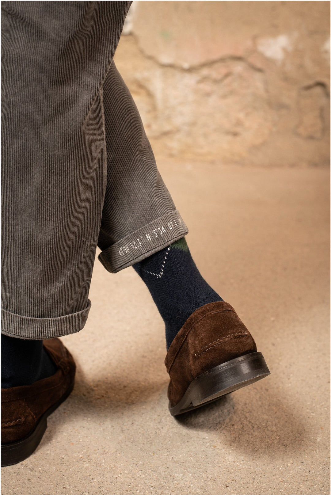 Robert - Pantalón de pana tipo Chino Regular Cut