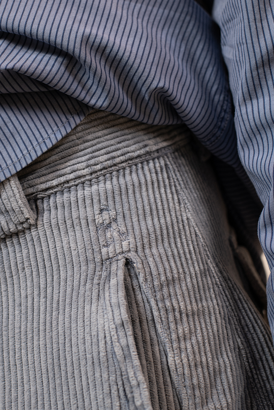 Cosme - Pantalón Pana Capri Tipo Chino Relaxed-Tapered Cut