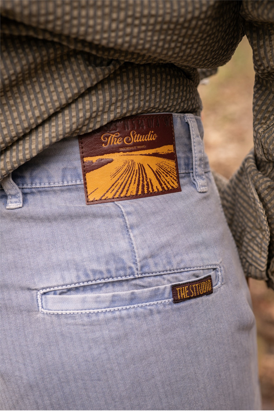 Lola - Pantalón Tipo Chino Regular Fit