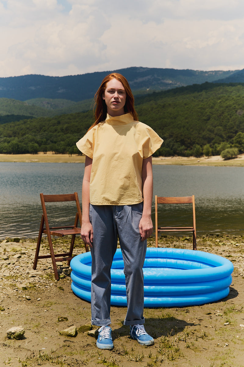 Lola Chambray - Pantalón Tipo Chino Regular Fit