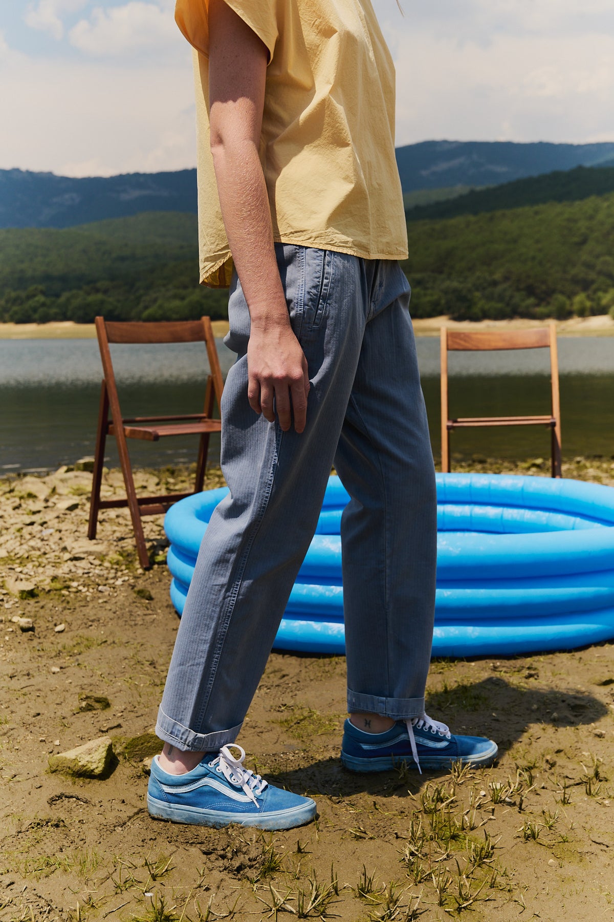 Lola Chambray - Pantalón Tipo Chino Regular Fit