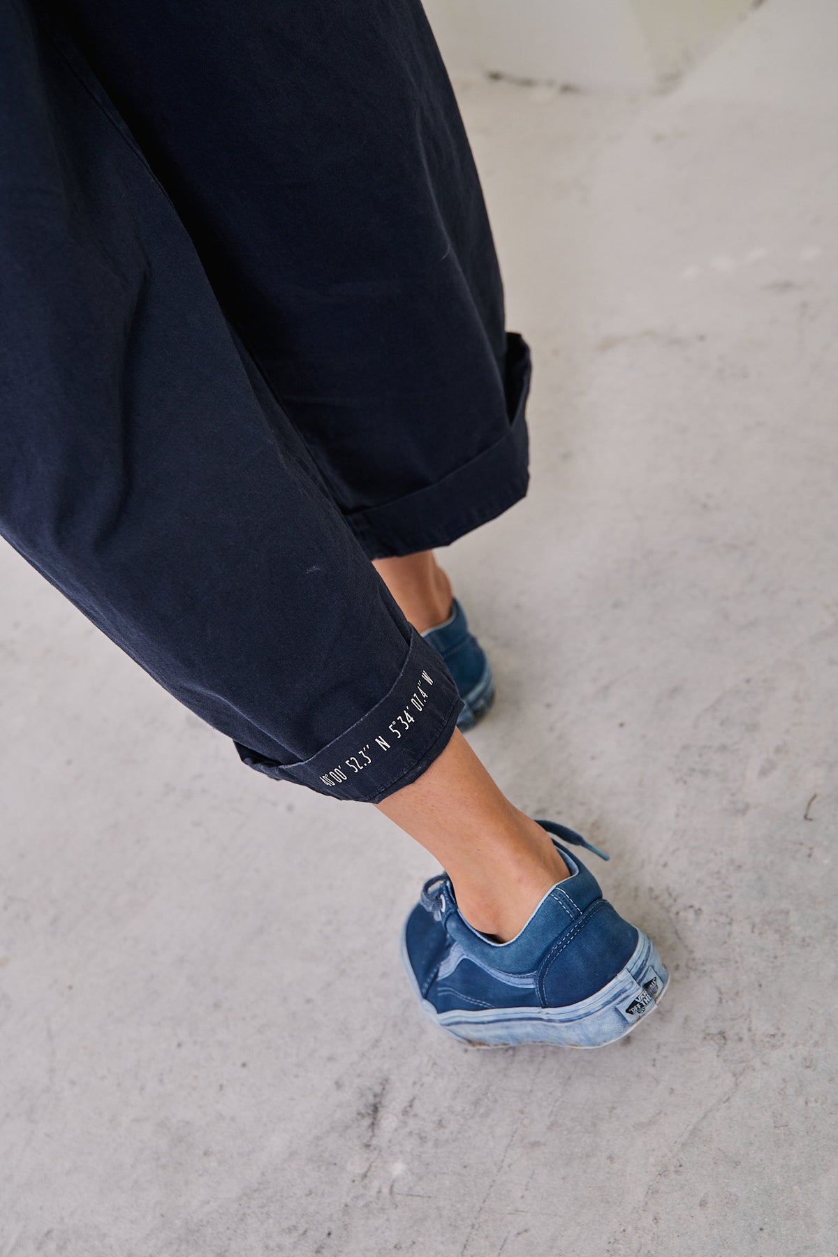 Aline Deep Sea - Pantalón tipo Barrel