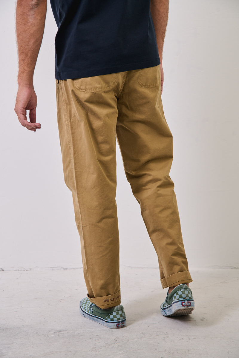 Clemen Caramel - Pantalón Chino Con Pinzas Straight Cut