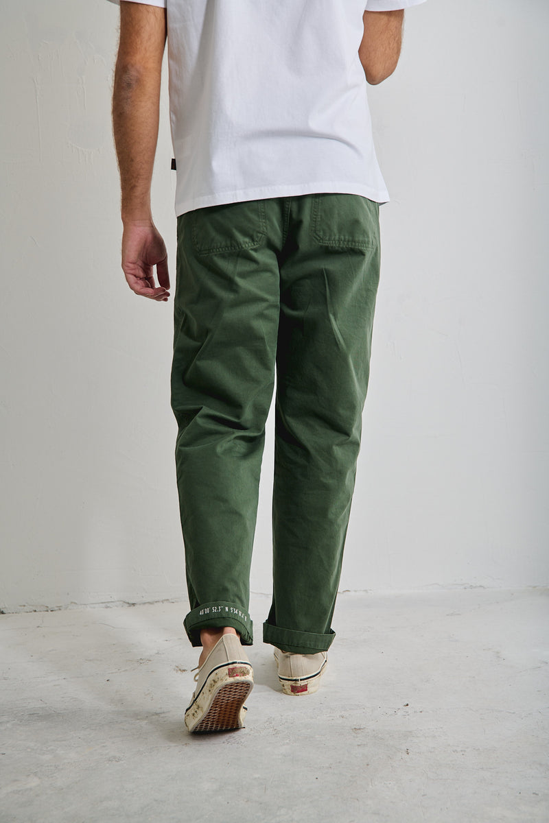 Clemen Dark Olive - Pantalón Chino Con Pinzas Straight Cut