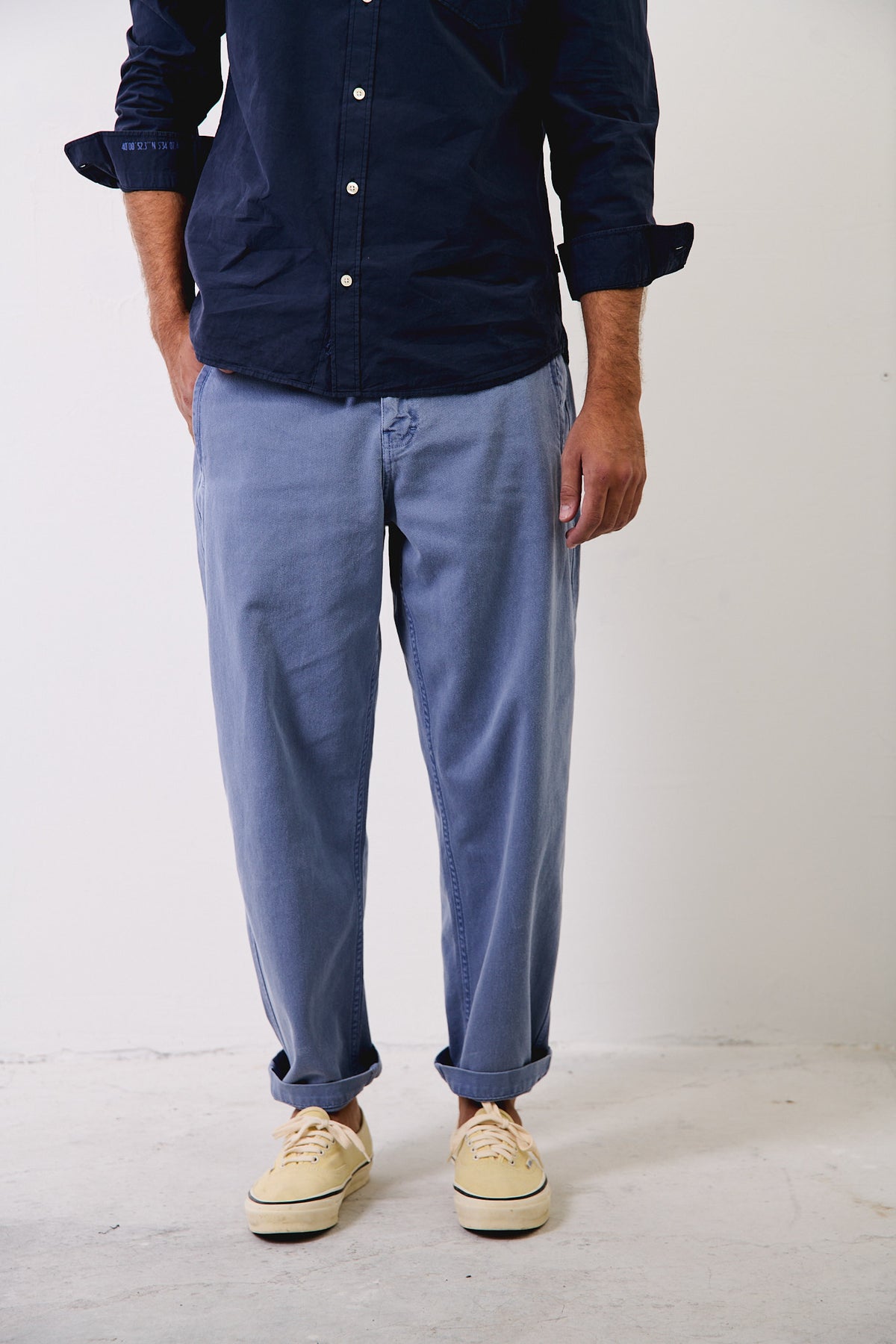 Cosme® Washed Navy  - Pantalón Capri Tipo Chino Relaxed-Tapered Cut