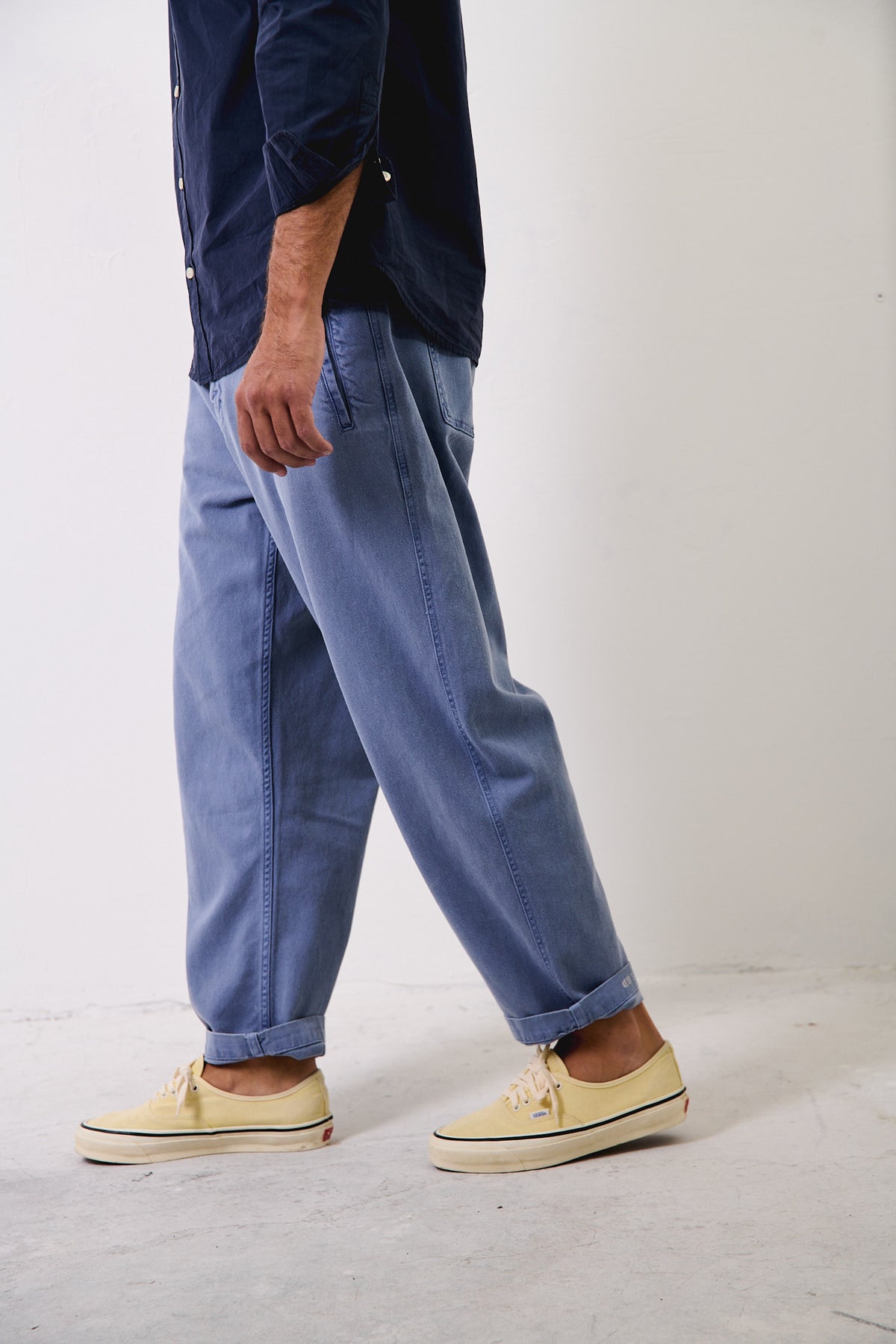 Cosme® Washed Navy  - Pantalón Capri Tipo Chino Relaxed-Tapered Cut