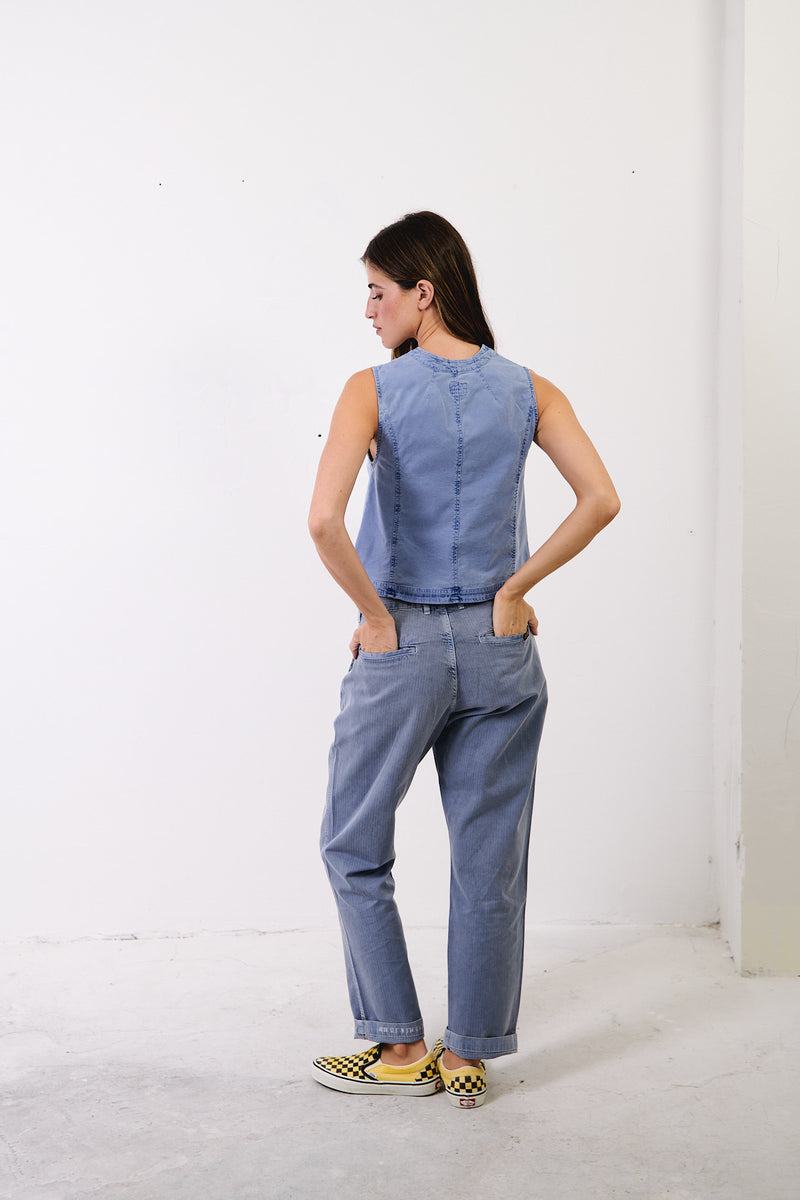 Lola Chambray - Pantalón Tipo Chino Regular Fit