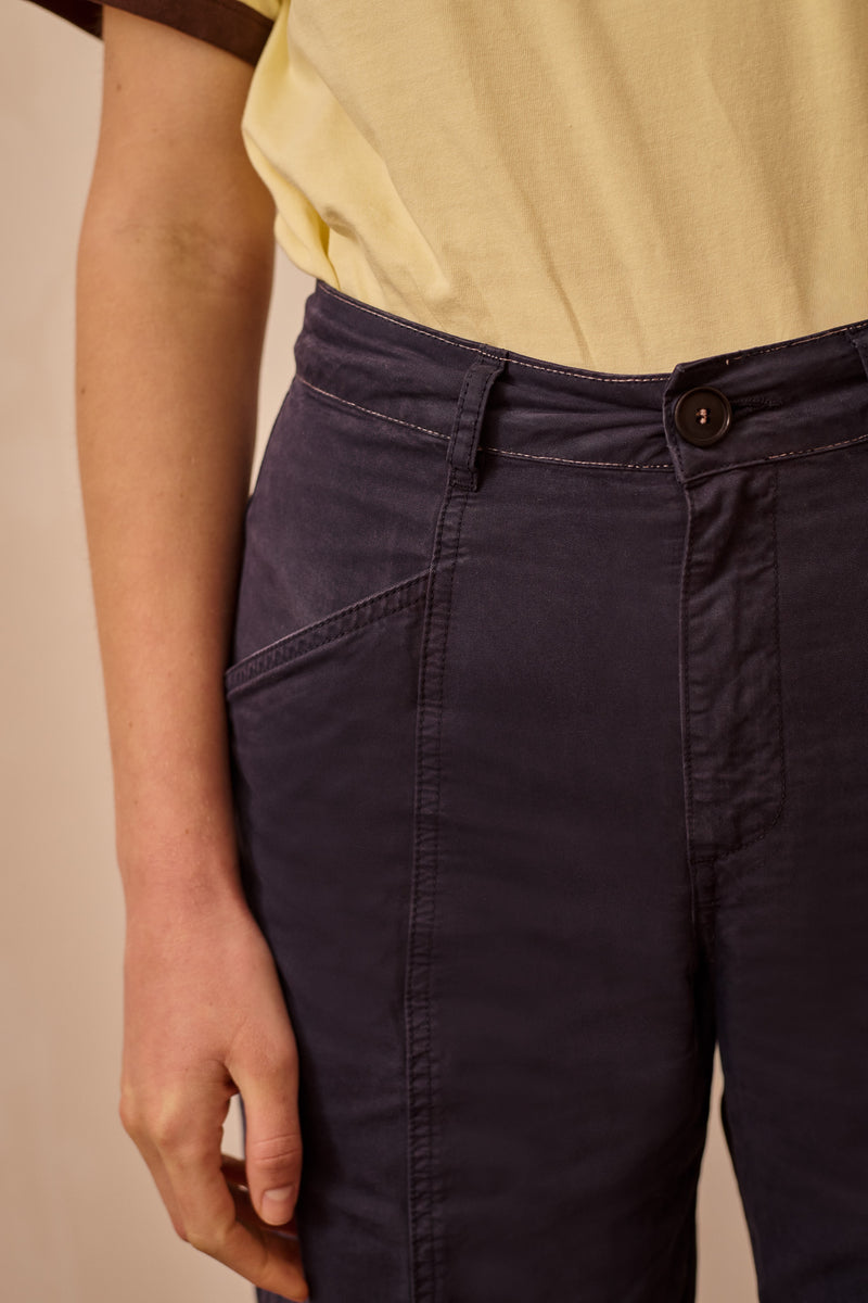 Julieta Marine - Pantalón Tipo Chino Regular Cut