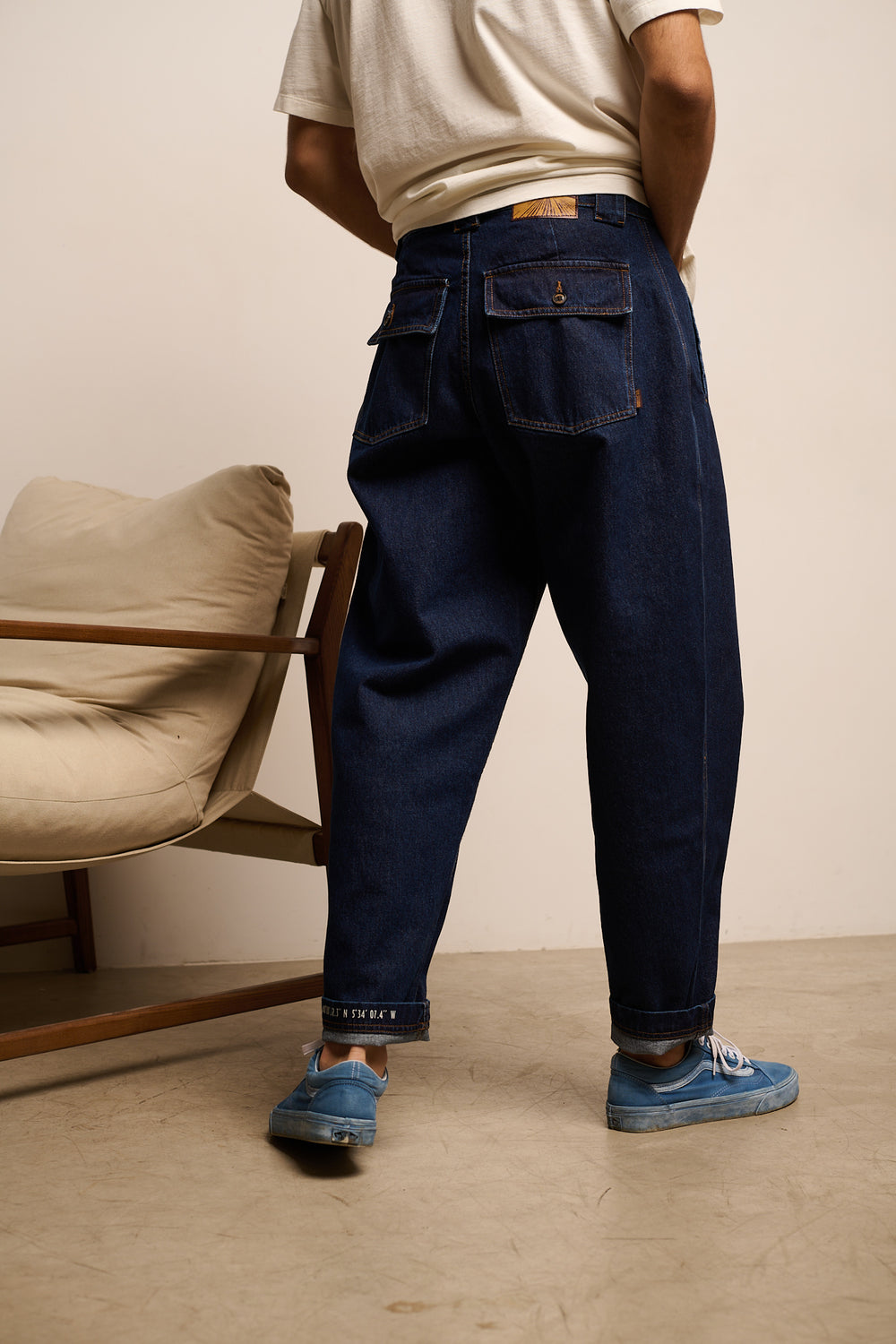 Cosme Denim - Pantalón tipo Chino Relaxed-Tapered Cut