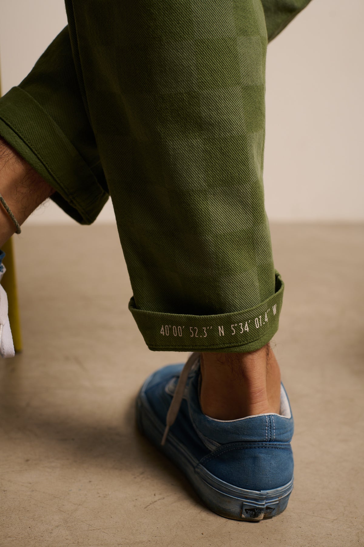 Cosme® Checks Green - Pantalón a Cuadros Capri Tipo Chino Relaxed-Tapered Cut