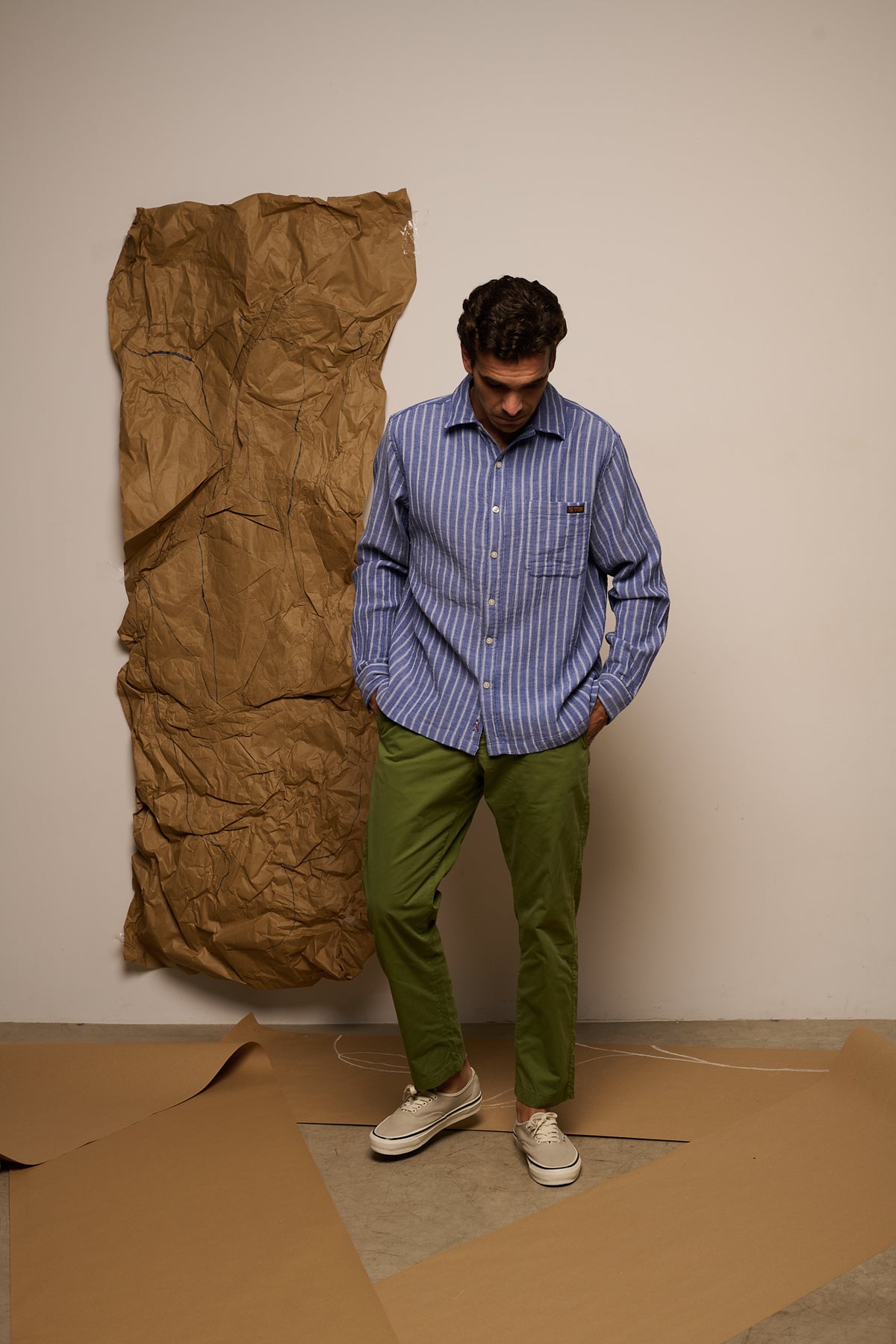 Robert Dusty Leave - Pantalón tipo Chino Regular Fit