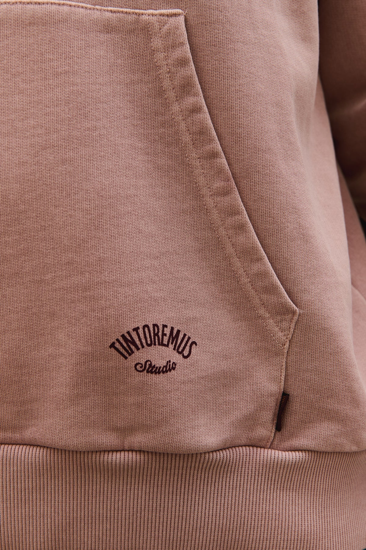 Jimmie Presenting - Regular Fit Hoodie